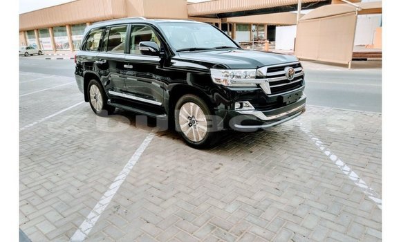 Acheter Import Voiture Toyota Land Cruiser Noir à Import - Dubai, Central Acheter Import Voiture Toyota Land Cruiser Noir à Import - Dubai, Central