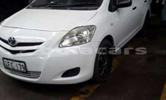 Acheter Occasion Voiture Toyota Yaris Blanc à Suva, Central Acheter Occasion Voiture Toyota Yaris Blanc à Suva, Central