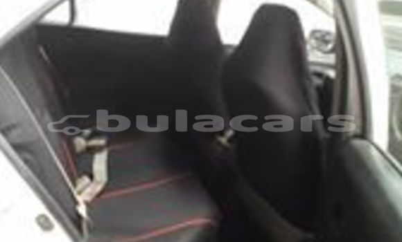 Acheter Occasion Voiture Toyota Yaris Blanc à Suva, Central Acheter Occasion Voiture Toyota Yaris Blanc à Suva, Central