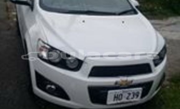 Acheter Occasion Voiture Chevrolet Sonic Blanc à Suva, Central Acheter Occasion Voiture Chevrolet Sonic Blanc à Suva, Central