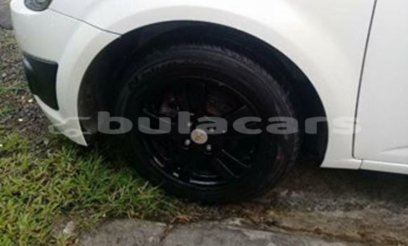 Acheter Occasion Voiture Chevrolet Sonic Blanc à Suva, Central Acheter Occasion Voiture Chevrolet Sonic Blanc à Suva, Central