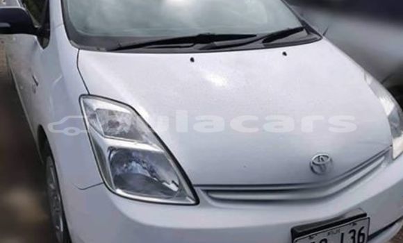 Acheter Occasion Voiture Toyota Prius Blanc à Suva, Central Acheter Occasion Voiture Toyota Prius Blanc à Suva, Central