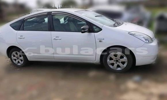 Acheter Occasion Voiture Toyota Prius Blanc à Suva, Central Acheter Occasion Voiture Toyota Prius Blanc à Suva, Central