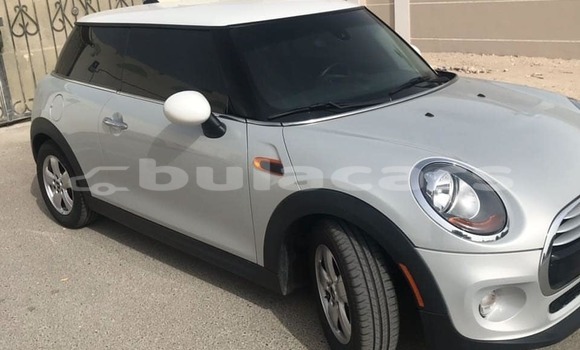 Acheter Occasion Voiture MINI Cooper Gris à Ba, Western Acheter Occasion Voiture MINI Cooper Gris à Ba, Western