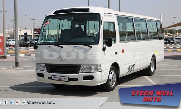 Acheter Import Voiture Toyota Coaster Blanc à Import - Dubai, Central Acheter Import Voiture Toyota Coaster Blanc à Import - Dubai, Central