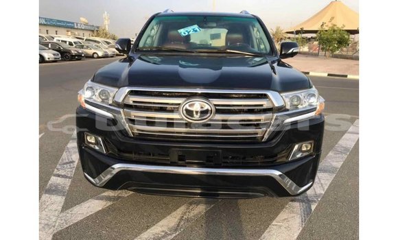 Buy Import Toyota Land Cruiser Black Car in Import - Dubai in Central Buy Import Toyota Land Cruiser Black Car in Import - Dubai in Central