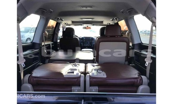 Buy Import Toyota Land Cruiser Black Car in Import - Dubai in Central Buy Import Toyota Land Cruiser Black Car in Import - Dubai in Central
