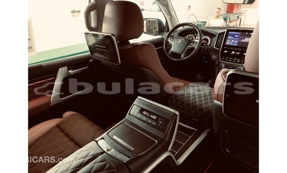 Buy Import Toyota Land Cruiser Black Car in Import - Dubai in Central Buy Import Toyota Land Cruiser Black Car in Import - Dubai in Central
