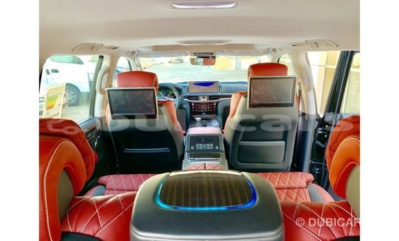 Acheter Import Voiture Lexus LX Noir à Import - Dubai, Central Acheter Import Voiture Lexus LX Noir à Import - Dubai, Central