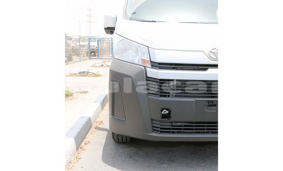 Buy Import Toyota Hiace White Car in Import - Dubai in Central Buy Import Toyota Hiace White Car in Import - Dubai in Central