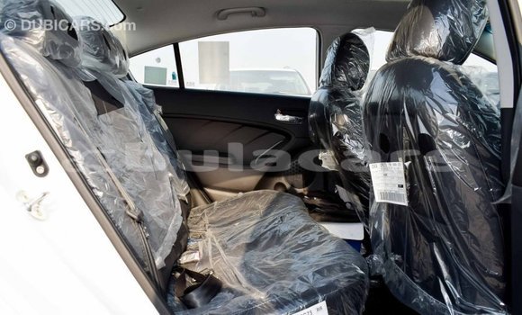 Buy Import Kia Cerato White Car in Import - Dubai in Central Buy Import Kia Cerato White Car in Import - Dubai in Central