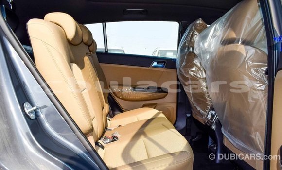 Buy Import Kia Sportage Grey Car in Import - Dubai in Central Buy Import Kia Sportage Grey Car in Import - Dubai in Central