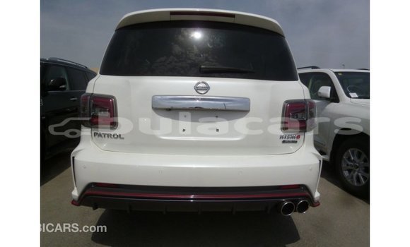 Acheter Import Voiture Nissan Patrol Blanc à Import - Dubai, Central Acheter Import Voiture Nissan Patrol Blanc à Import - Dubai, Central