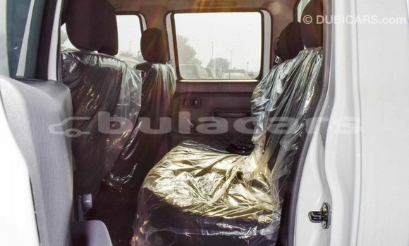 Buy Import Nissan NP 300 White Car in Import - Dubai in Central Buy Import Nissan NP 300 White Car in Import - Dubai in Central