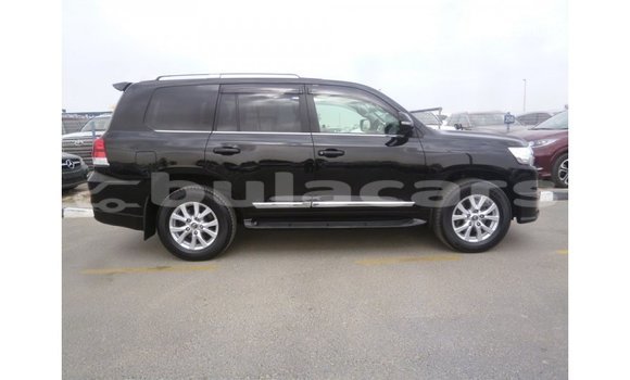 Buy Import Toyota Land Cruiser Black Car in Import - Dubai in Central Buy Import Toyota Land Cruiser Black Car in Import - Dubai in Central