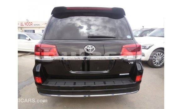 Buy Import Toyota Land Cruiser Black Car in Import - Dubai in Central Buy Import Toyota Land Cruiser Black Car in Import - Dubai in Central