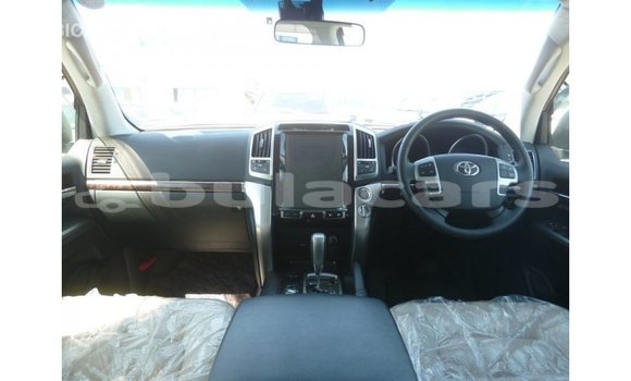 Buy Import Toyota Land Cruiser Other Car in Import - Dubai in Central Buy Import Toyota Land Cruiser Other Car in Import - Dubai in Central