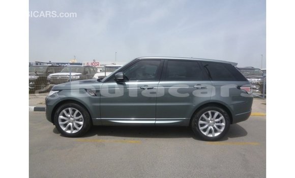 Buy Import Land Rover Range Rover Green Car in Import - Dubai in Central Buy Import Land Rover Range Rover Green Car in Import - Dubai in Central