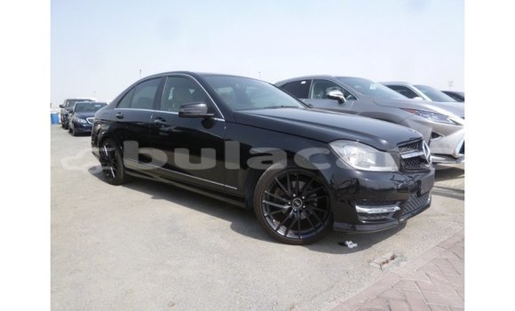 Buy Import Mercedes-Benz 190 Black Car in Import - Dubai in Central