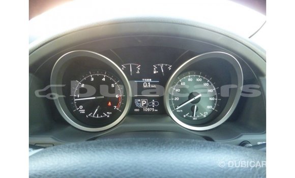 Buy Import Toyota Land Cruiser White Car in Import - Dubai in Central Buy Import Toyota Land Cruiser White Car in Import - Dubai in Central