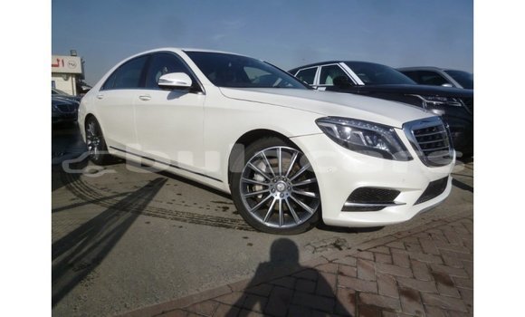 Buy Import Mercedes-Benz 190 White Car in Import - Dubai in Central