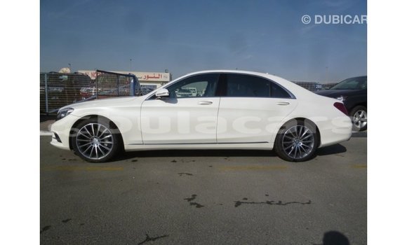 Buy Import Mercedes-Benz 190 White Car in Import - Dubai in Central Buy Import Mercedes-Benz 190 White Car in Import - Dubai in Central