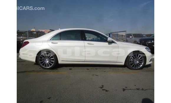 Buy Import Mercedes-Benz 190 White Car in Import - Dubai in Central Buy Import Mercedes-Benz 190 White Car in Import - Dubai in Central