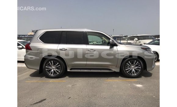 Acheter Import Voiture Lexus LX Gris à Import - Dubai, Central Acheter Import Voiture Lexus LX Gris à Import - Dubai, Central