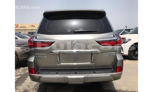 Acheter Import Voiture Lexus LX Gris à Import - Dubai, Central Acheter Import Voiture Lexus LX Gris à Import - Dubai, Central