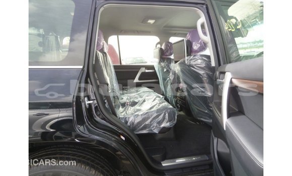 Buy Import Toyota Land Cruiser Black Car in Import - Dubai in Central Buy Import Toyota Land Cruiser Black Car in Import - Dubai in Central