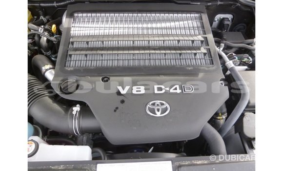 Buy Import Toyota Land Cruiser Black Car in Import - Dubai in Central Buy Import Toyota Land Cruiser Black Car in Import - Dubai in Central
