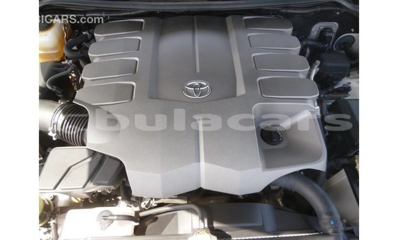 Buy Import Toyota Land Cruiser Black Car in Import - Dubai in Central Buy Import Toyota Land Cruiser Black Car in Import - Dubai in Central
