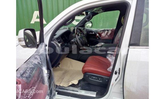 Acheter Import Voiture Lexus LX Blanc à Import - Dubai, Central Acheter Import Voiture Lexus LX Blanc à Import - Dubai, Central