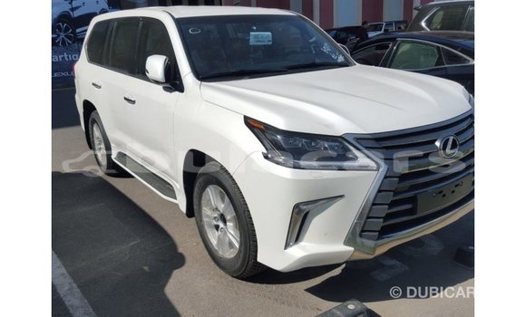 Acheter Import Voiture Lexus LX Blanc à Import - Dubai, Central Acheter Import Voiture Lexus LX Blanc à Import - Dubai, Central