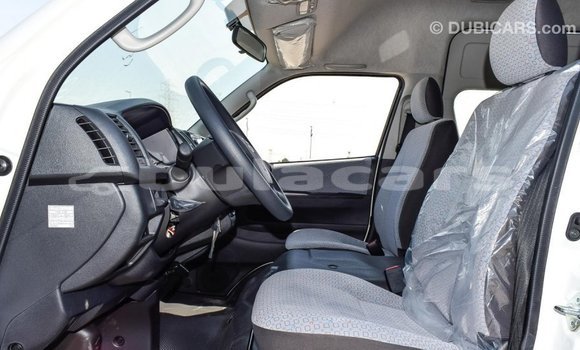Buy Import Toyota Hiace White Car in Import - Dubai in Central Buy Import Toyota Hiace White Car in Import - Dubai in Central