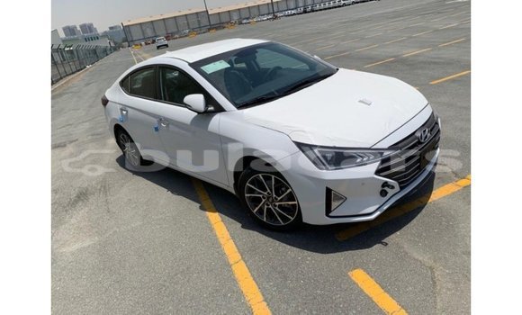 Buy Import Hyundai Elantra White Car in Import - Dubai in Central Buy Import Hyundai Elantra White Car in Import - Dubai in Central