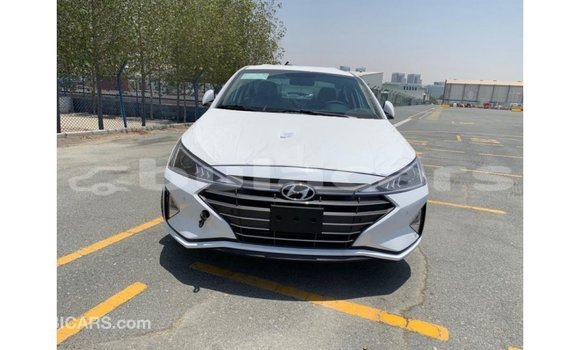 Buy Import Hyundai Elantra White Car in Import - Dubai in Central Buy Import Hyundai Elantra White Car in Import - Dubai in Central