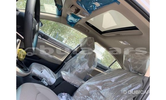 Buy Import Hyundai Elantra White Car in Import - Dubai in Central Buy Import Hyundai Elantra White Car in Import - Dubai in Central