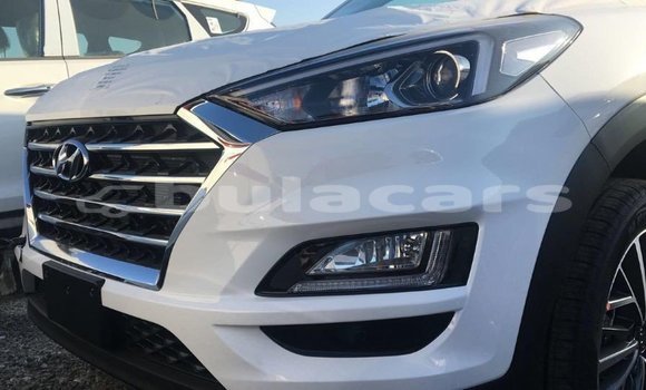 Buy Import Hyundai Tucson White Car in Import - Dubai in Central Buy Import Hyundai Tucson White Car in Import - Dubai in Central