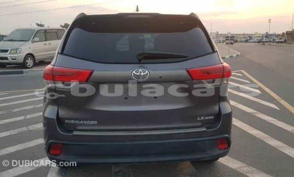 Buy Import Toyota Highlander Grey Car in Import - Dubai in Central Buy Import Toyota Highlander Grey Car in Import - Dubai in Central