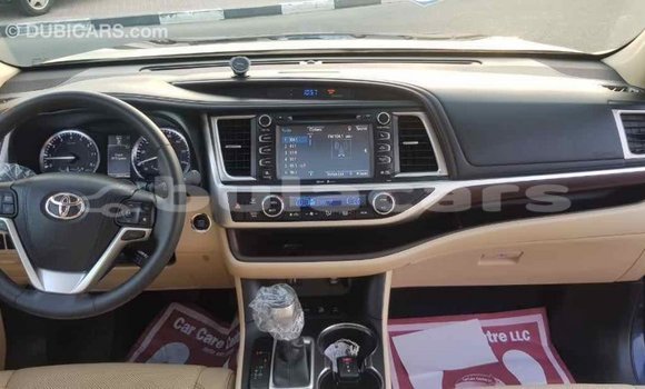 Buy Import Toyota Highlander Blue Car in Import - Dubai in Central Buy Import Toyota Highlander Blue Car in Import - Dubai in Central