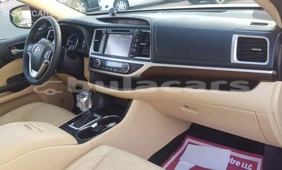 Buy Import Toyota Highlander Blue Car in Import - Dubai in Central Buy Import Toyota Highlander Blue Car in Import - Dubai in Central