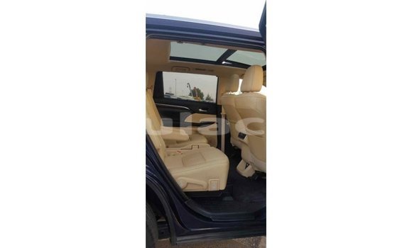 Buy Import Toyota Highlander Blue Car in Import - Dubai in Central Buy Import Toyota Highlander Blue Car in Import - Dubai in Central