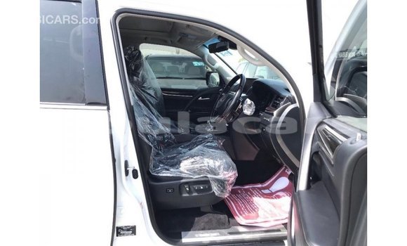 Buy Import Lexus LX White Car in Import - Dubai in Central Buy Import Lexus LX White Car in Import - Dubai in Central
