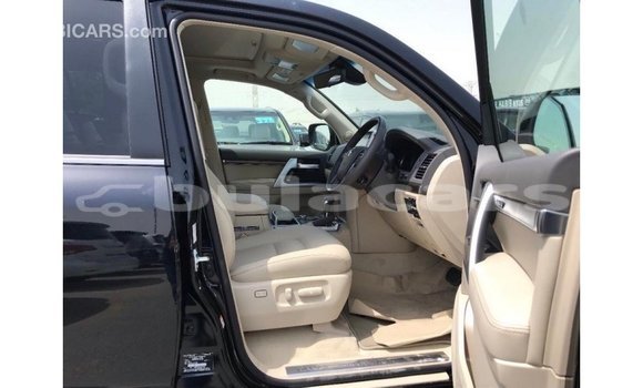 Buy Import Toyota Land Cruiser Black Car in Import - Dubai in Central Buy Import Toyota Land Cruiser Black Car in Import - Dubai in Central