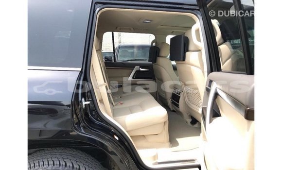 Buy Import Toyota Land Cruiser Black Car in Import - Dubai in Central Buy Import Toyota Land Cruiser Black Car in Import - Dubai in Central