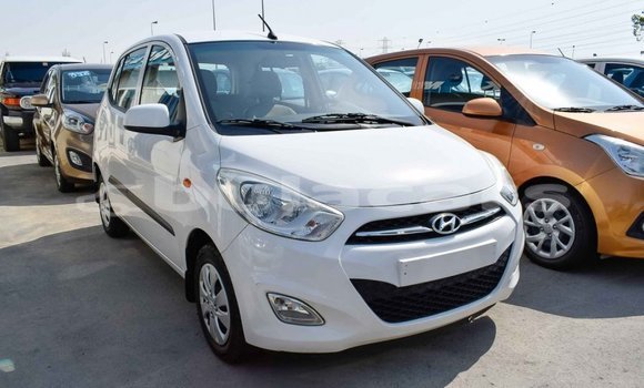 Buy Import Hyundai i10 White Car in Import - Dubai in Central Buy Import Hyundai i10 White Car in Import - Dubai in Central