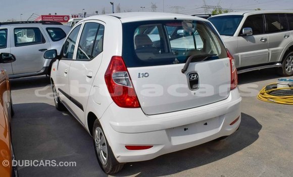 Buy Import Hyundai i10 White Car in Import - Dubai in Central Buy Import Hyundai i10 White Car in Import - Dubai in Central