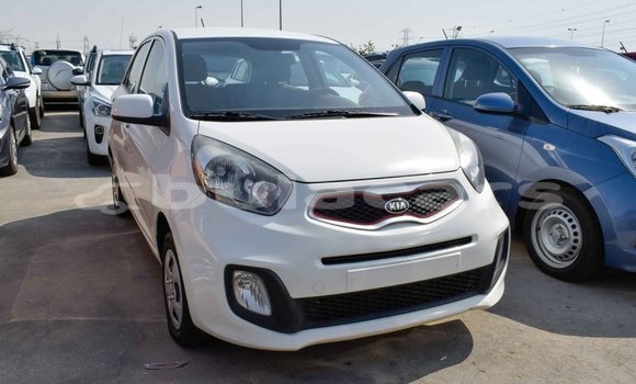 Acheter Import Voiture Kia Picanto Blanc à Import - Dubai, Central Acheter Import Voiture Kia Picanto Blanc à Import - Dubai, Central
