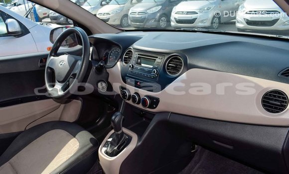 Buy Import Hyundai i10 Red Car in Import - Dubai in Central Buy Import Hyundai i10 Red Car in Import - Dubai in Central